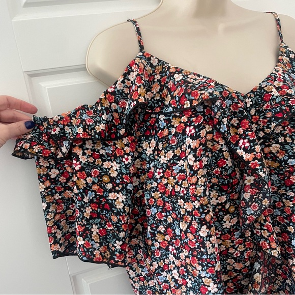 Cold Shoulder Floral Top - S - Picture 5 of 7